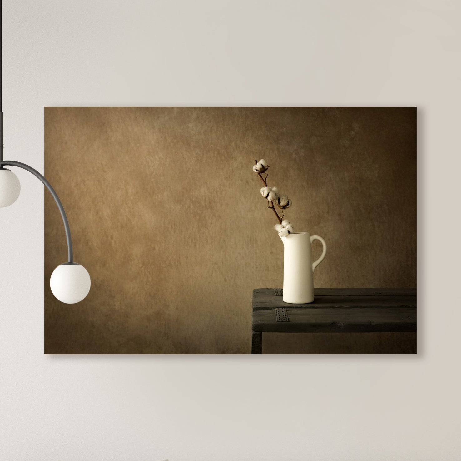 Stilleven met katoentak in witte vaas - Mayra Fotografie