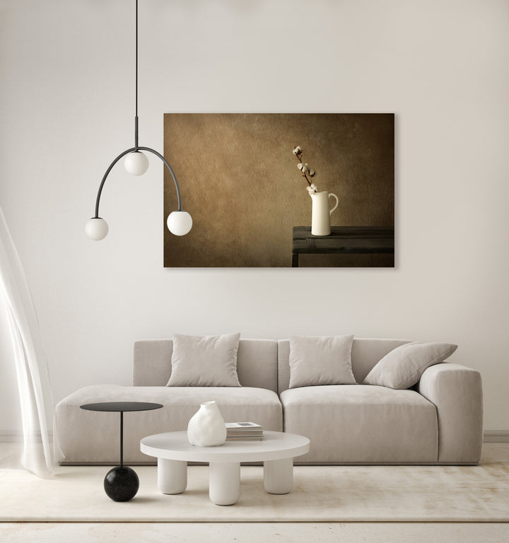 Stilleven met katoentak in witte vaas - Mayra Fotografie